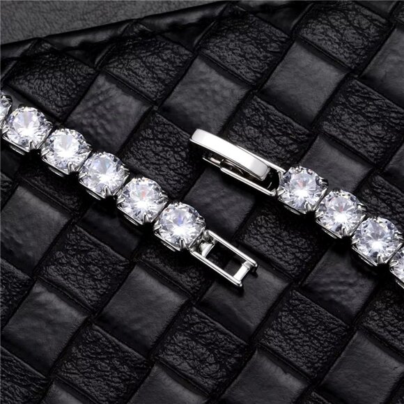 ⭐ Beautiful 20" Diamond Infinity Necklace With 5mm Diamonds 18k White Gold ⭐ - Picture 5 of 7